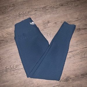 Booty By Bradbants Croco Blue Legging. OSFM